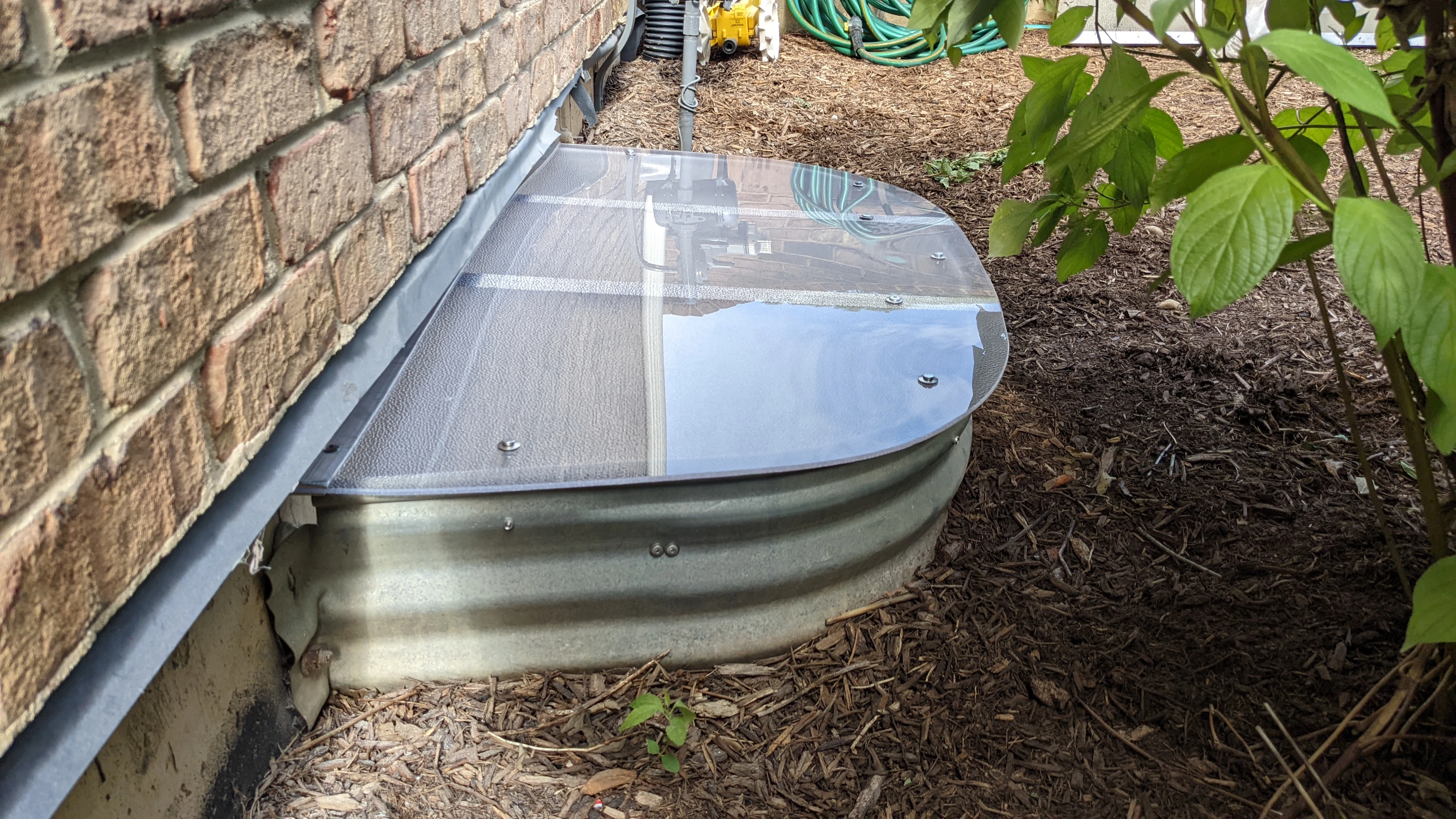 Heavy Duty Frosted Well Cover